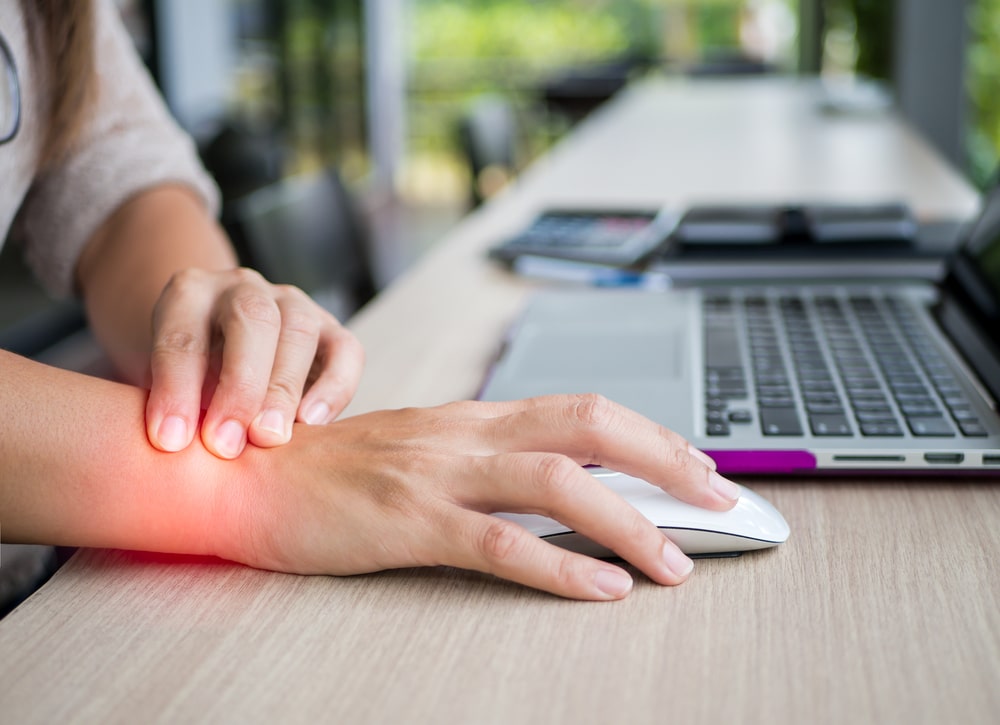 Benefits of Seeing a Carpal Tunnel Doctor